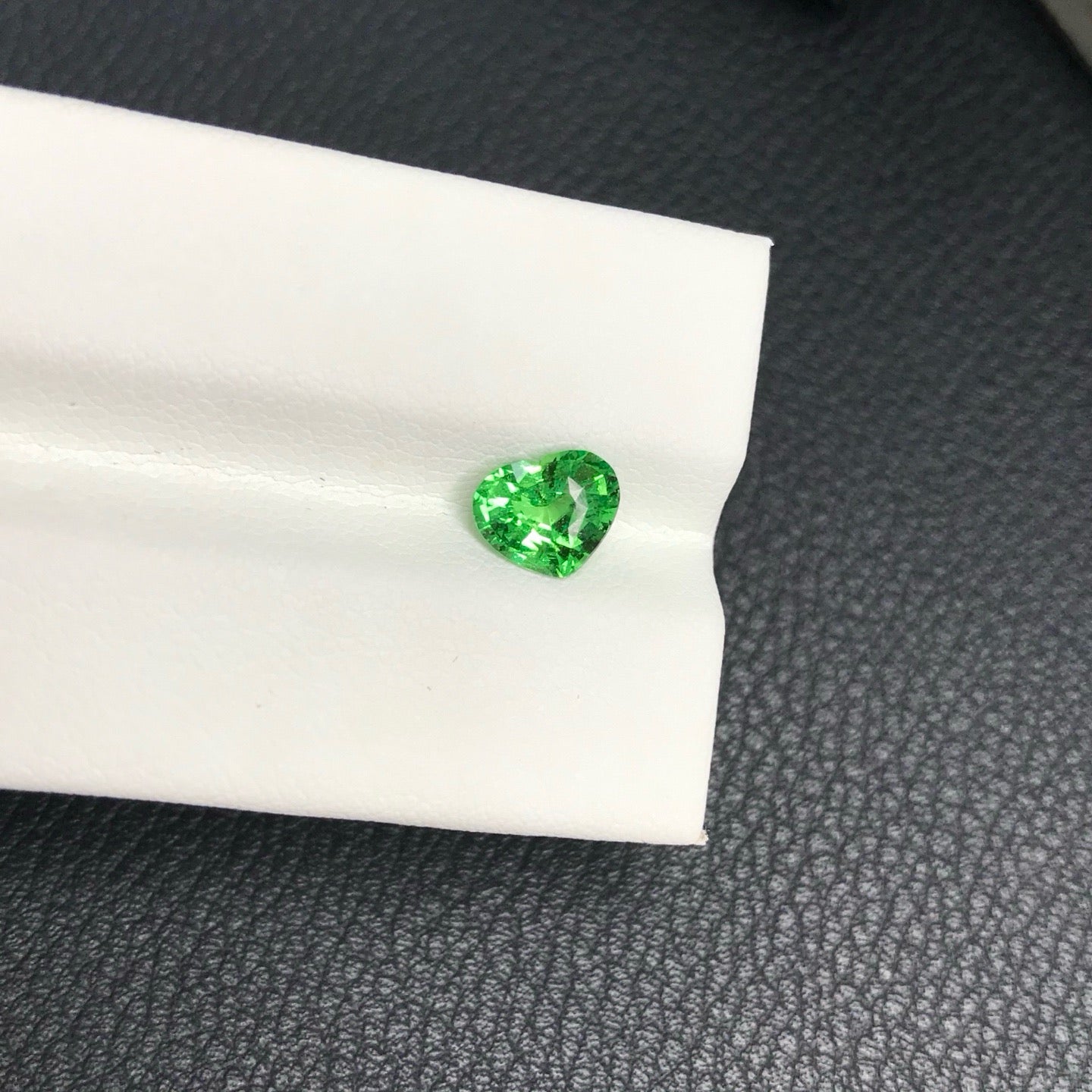 心形薄荷绿沙弗莱