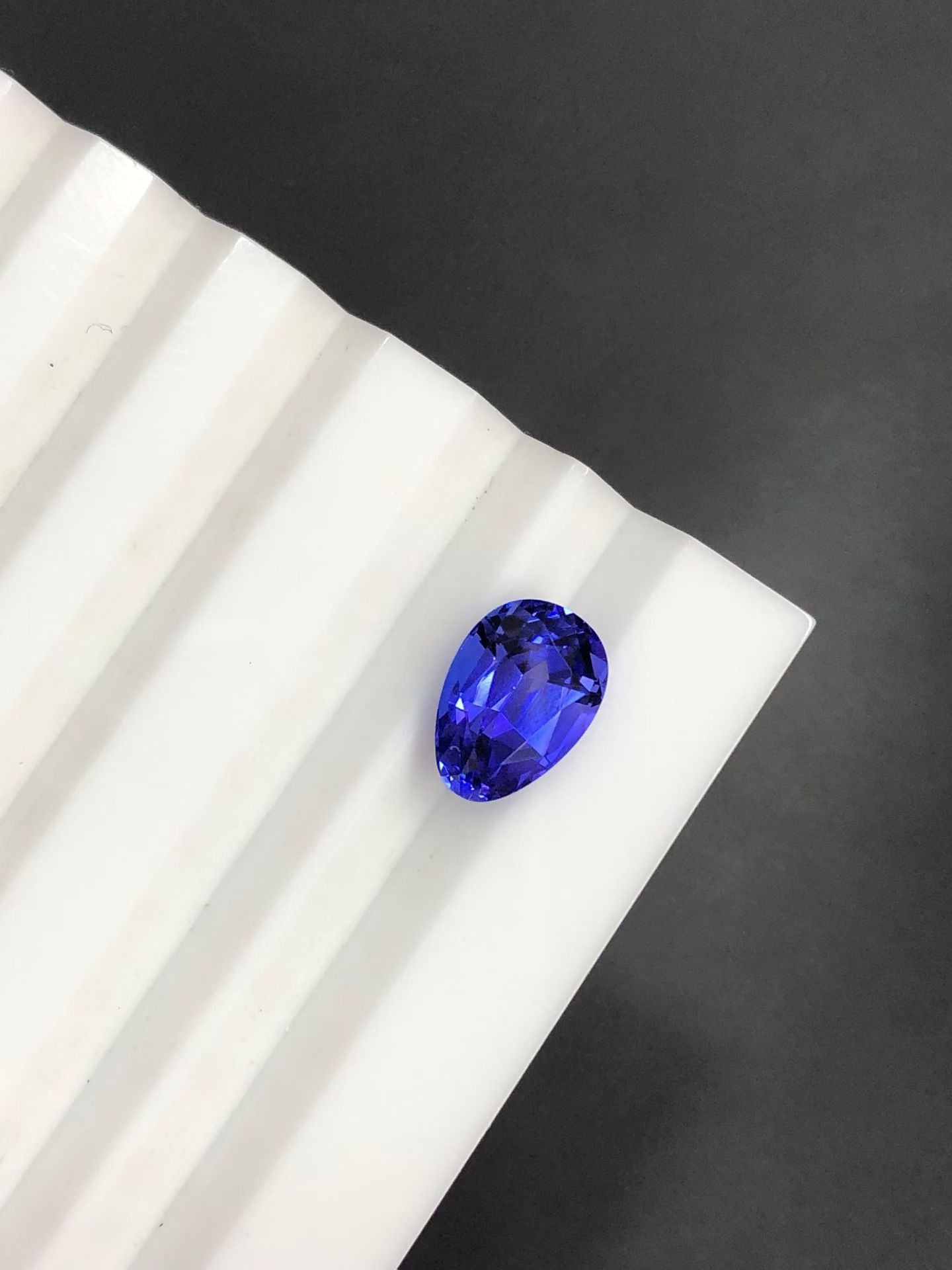 2.993ct精切玻璃体坦桑石