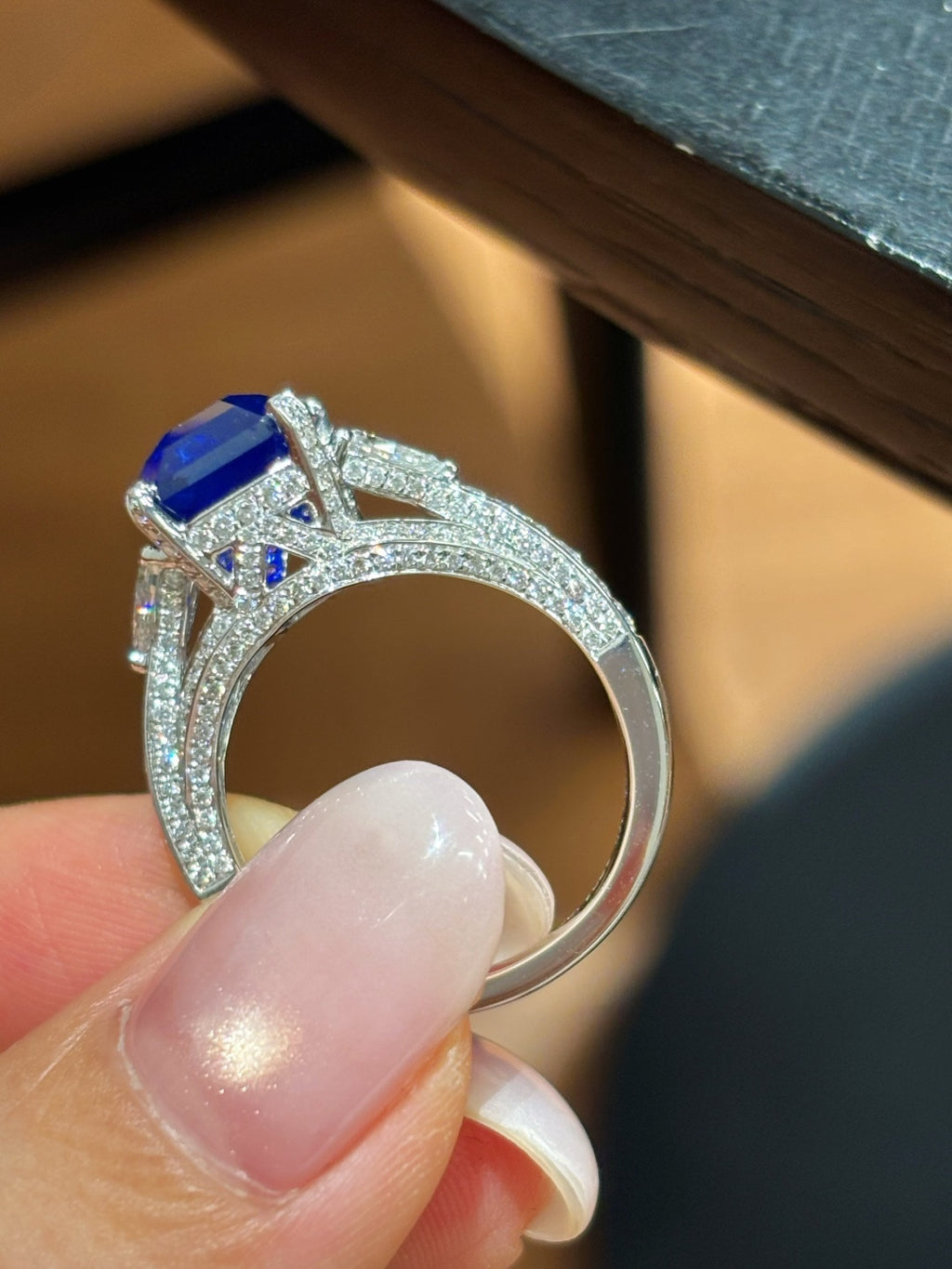高级别皇家蓝蓝宝石戒指💍经典三石款